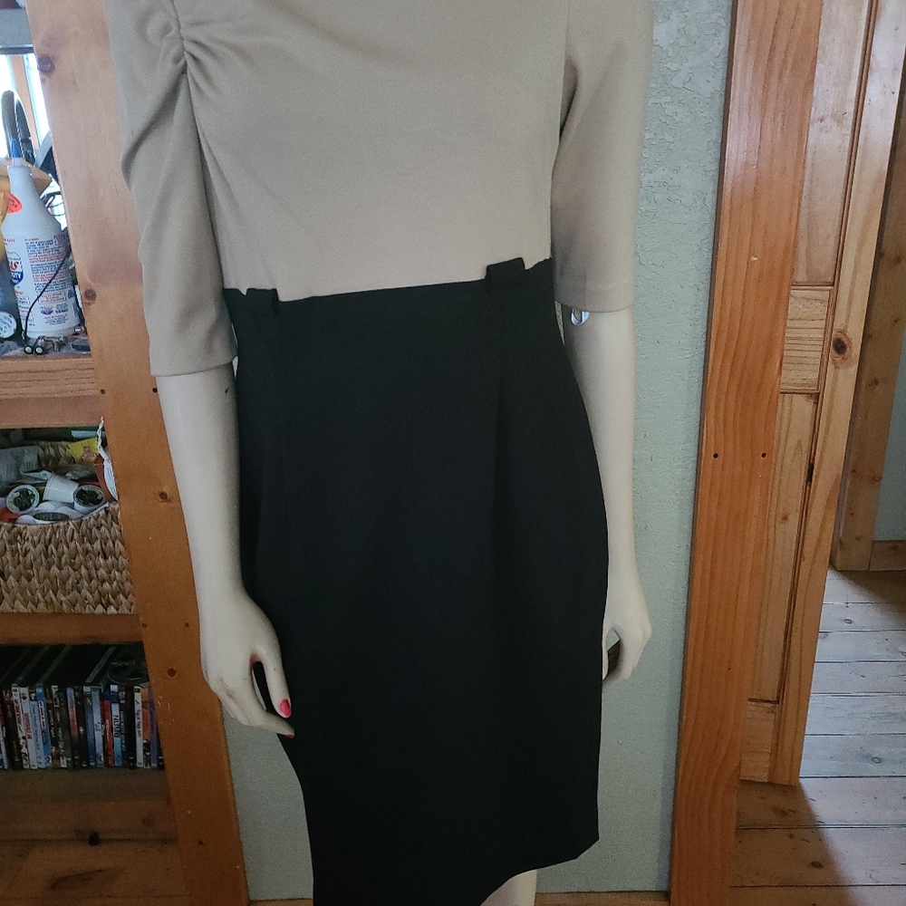 Calvin Klein Women's Colorblock Pencil Asymmetrical Dress Sz. 10, 3/4 Sleeves.